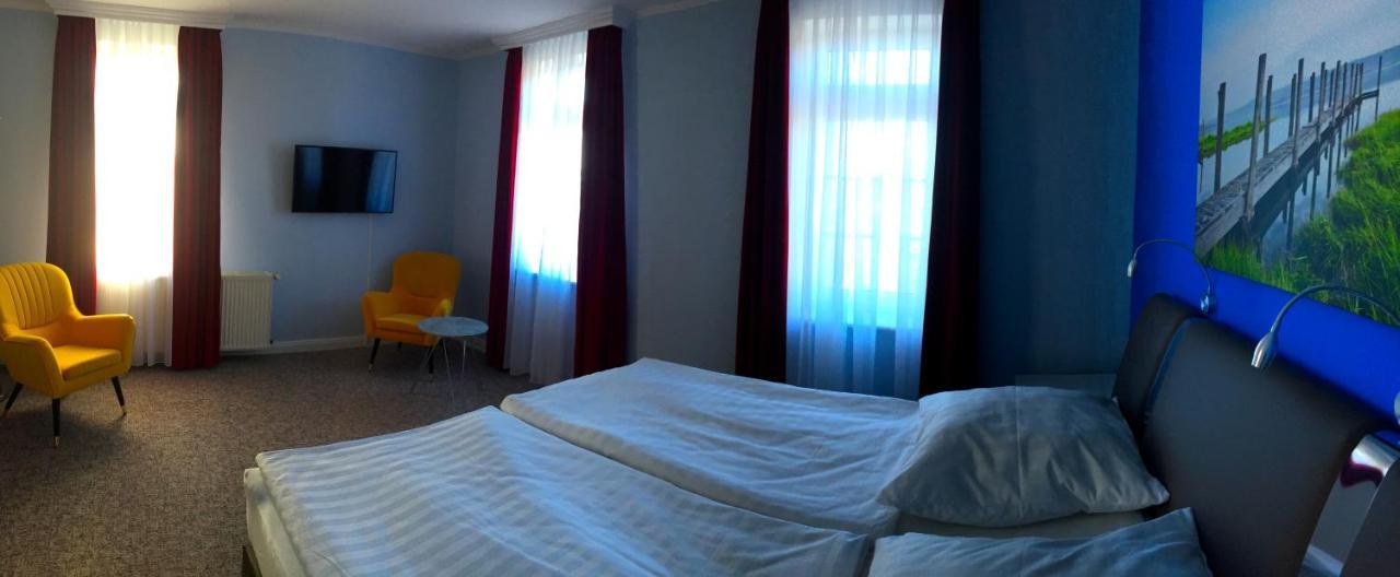 Seehotel Louise Dannenwalde Exterior photo